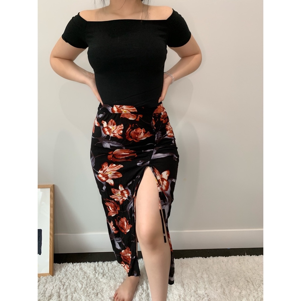 forever 21 floral print midi/maxi skirt with split